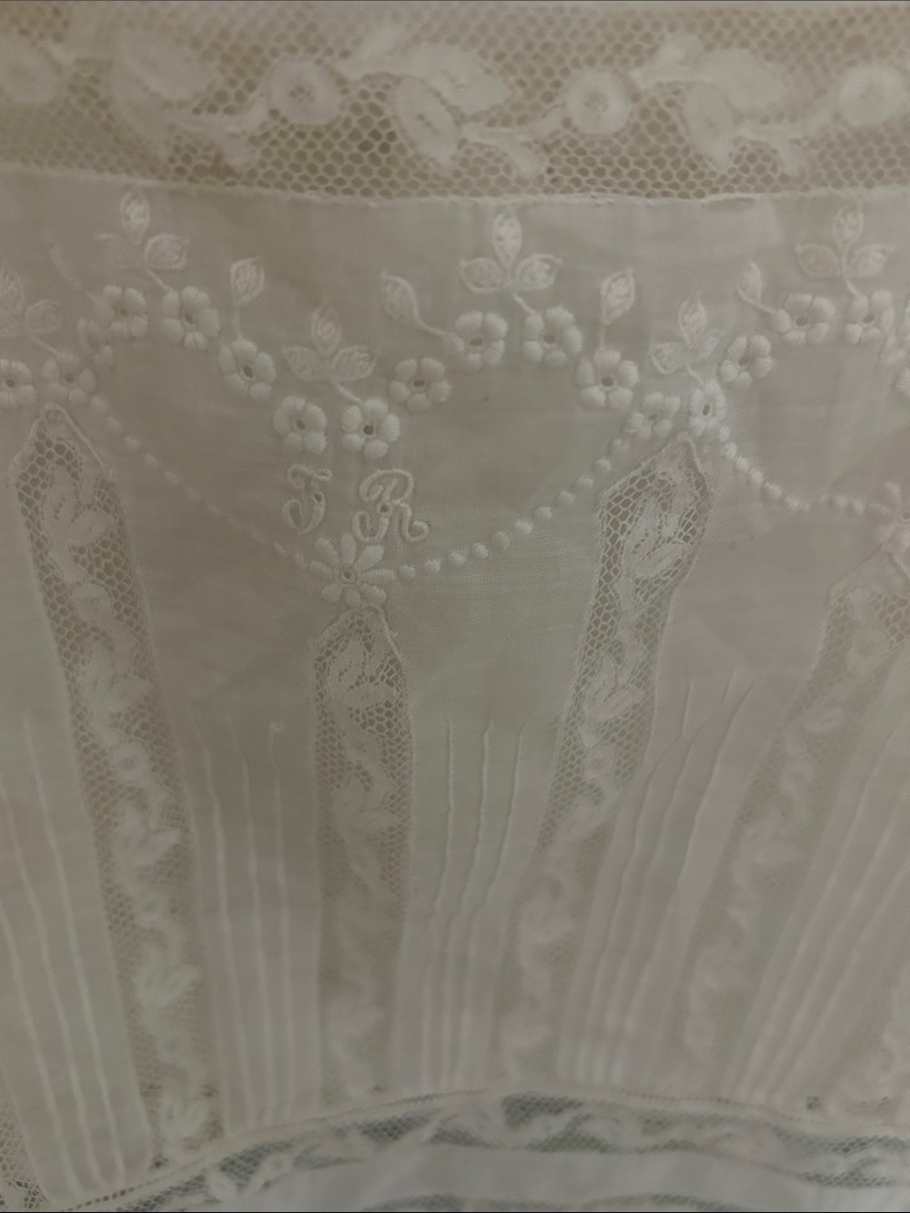 Antique lace Trim Ivory Women’s Cami Top - Picture 5 of 6